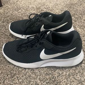 Women’s Nike Tanjun Shoes